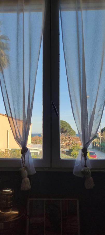 2 Chambres Cote Plage Et Aeroport Hyeres Ngoại thất bức ảnh
